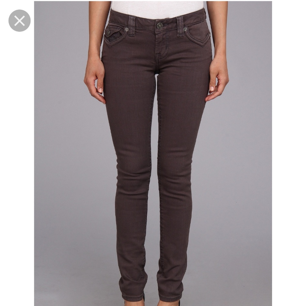 Mek light gray skinny jeans 26x32 good condition.